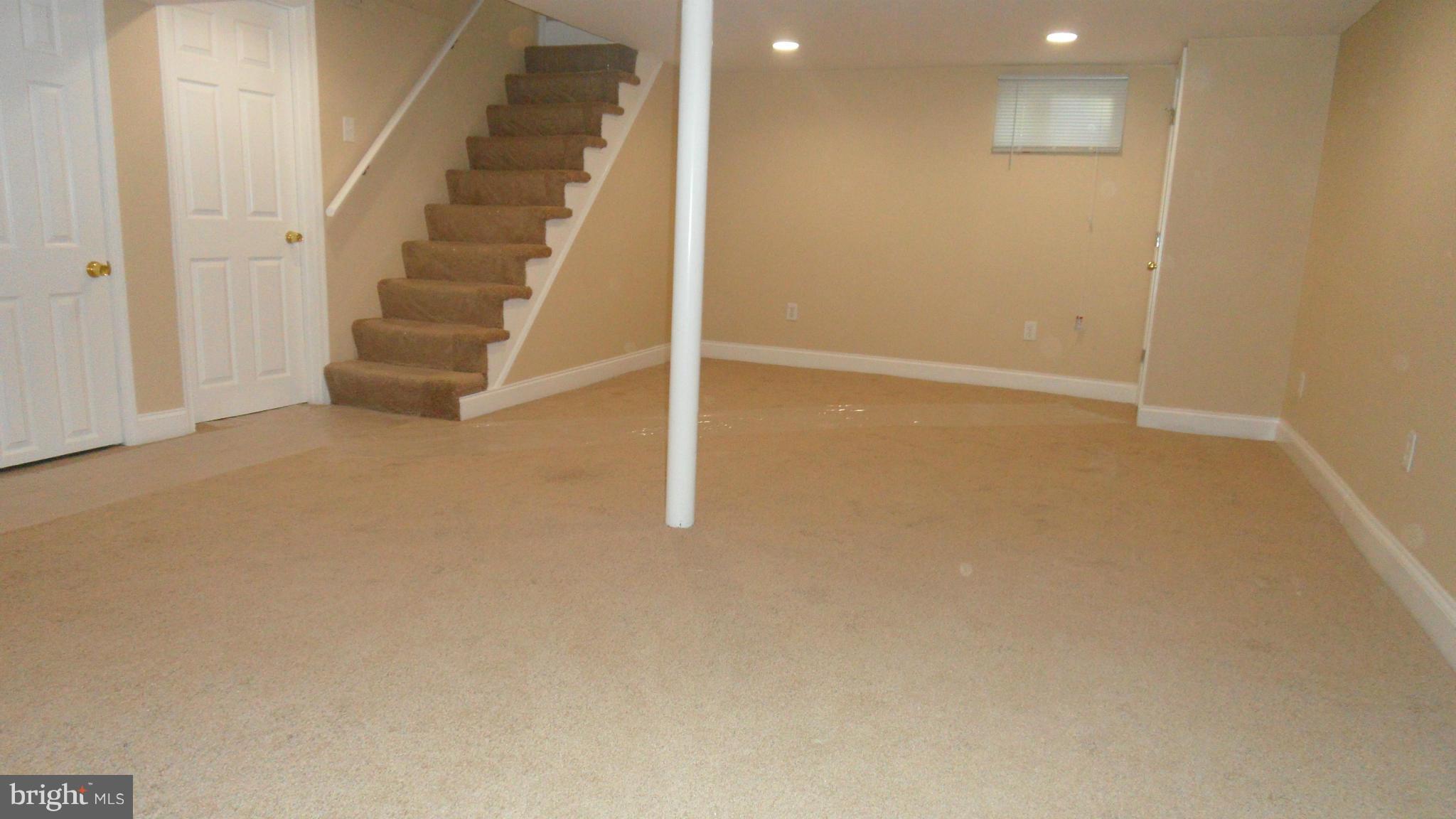 3428 Gaither Road Baltimore, MD 21244 - Photo 22 of 30 Family Room