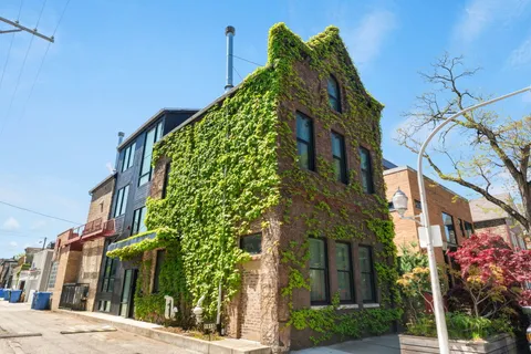 $2,450,000 | 1915 West Wabansia Avenue, Chicago, IL 60622