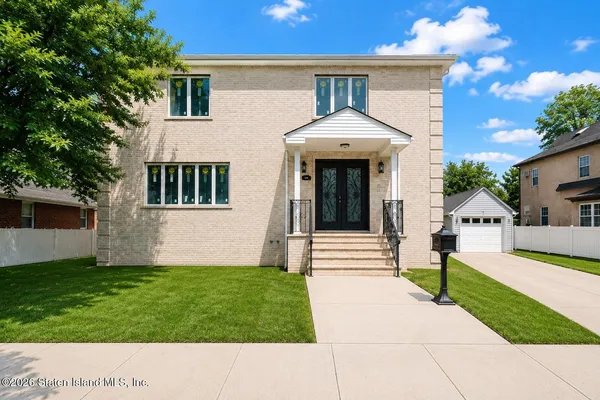 $1,900,000 | 544 Falcon Avenue | Oakwood Beach
