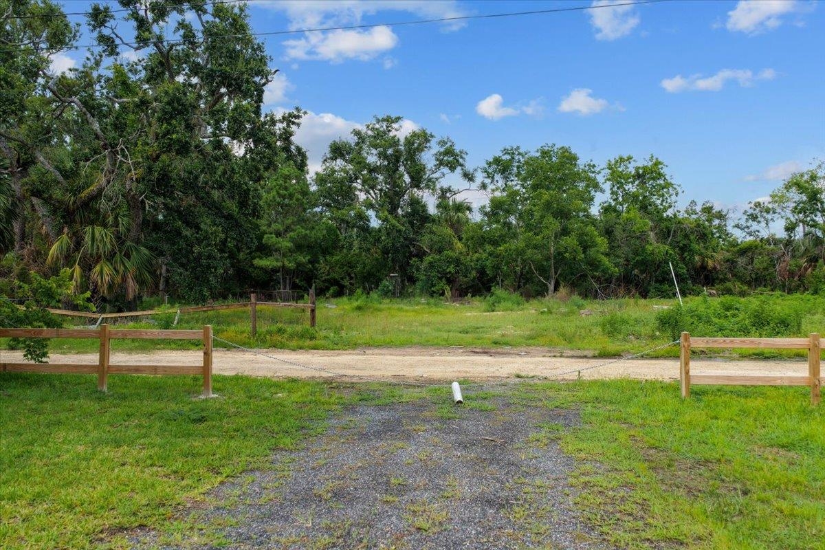 5829 Blue Fish Lane Perry, FL 32348 - Photo 5 of 46