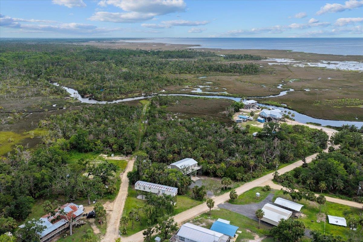 5829 Blue Fish Lane Perry, FL 32348 - Photo 9 of 46