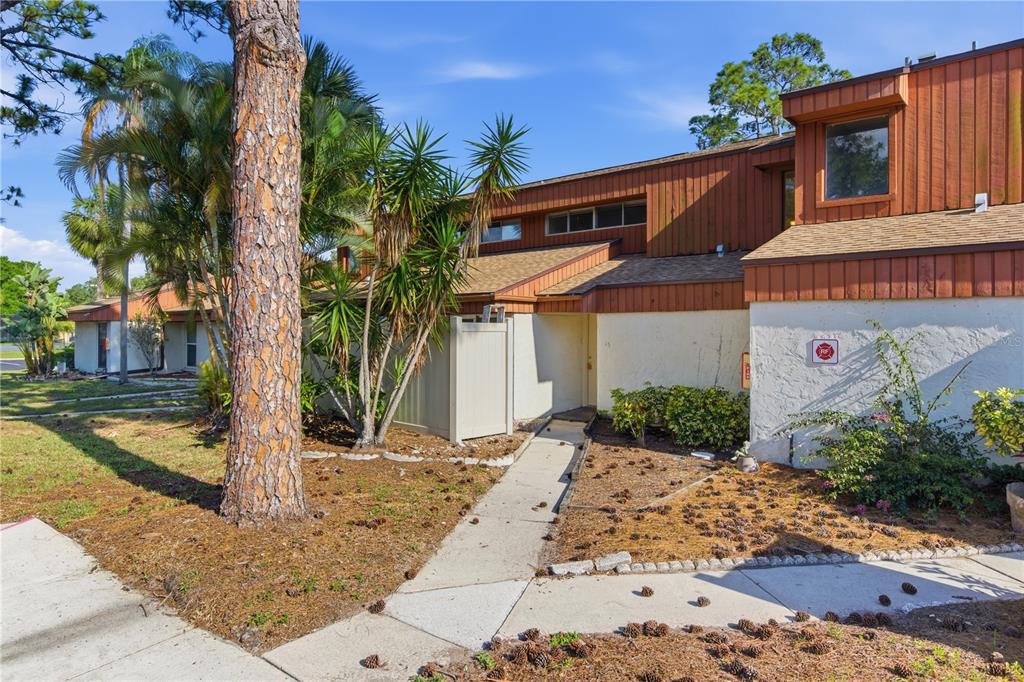 2058 Sunset Point Road, Unit 15 Clearwater, FL 33765 - Photo 40 of 52