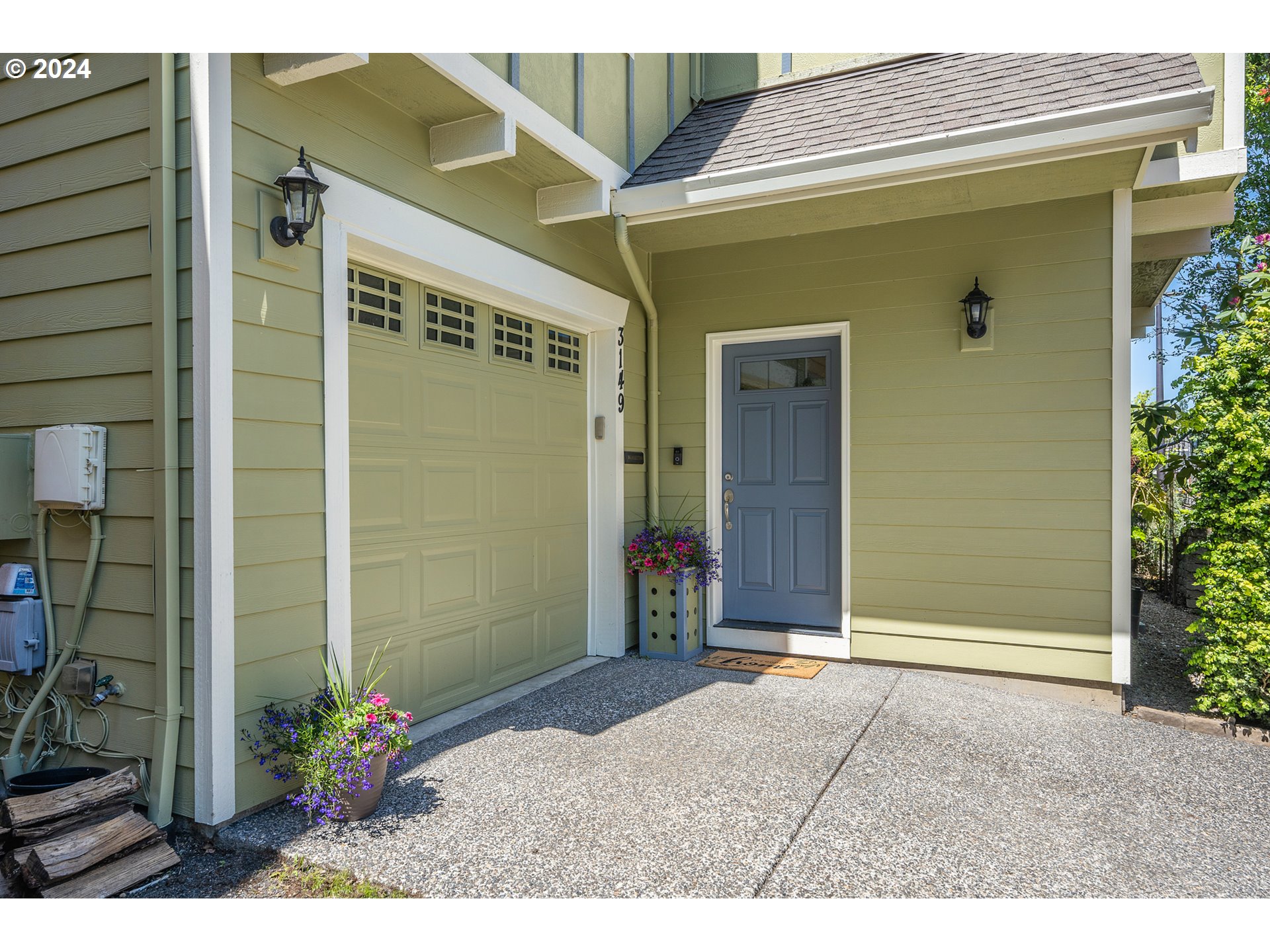 3149 Southwest 173rd Avenue Beaverton, OR 97003 - Photo 2 of 35 a view of outdoor space