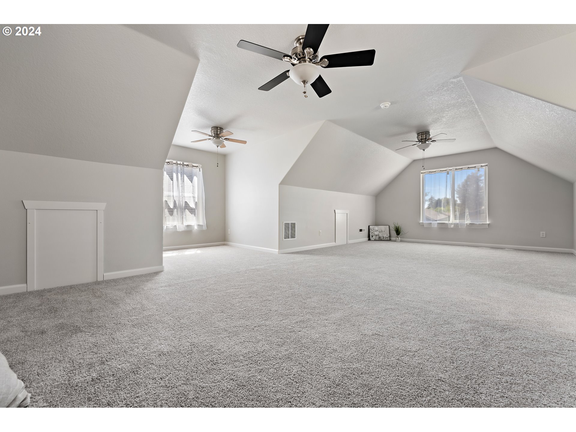 3149 Southwest 173rd Avenue Beaverton, OR 97003 - Photo 25 of 35 a view of empty room with ceiling fan
