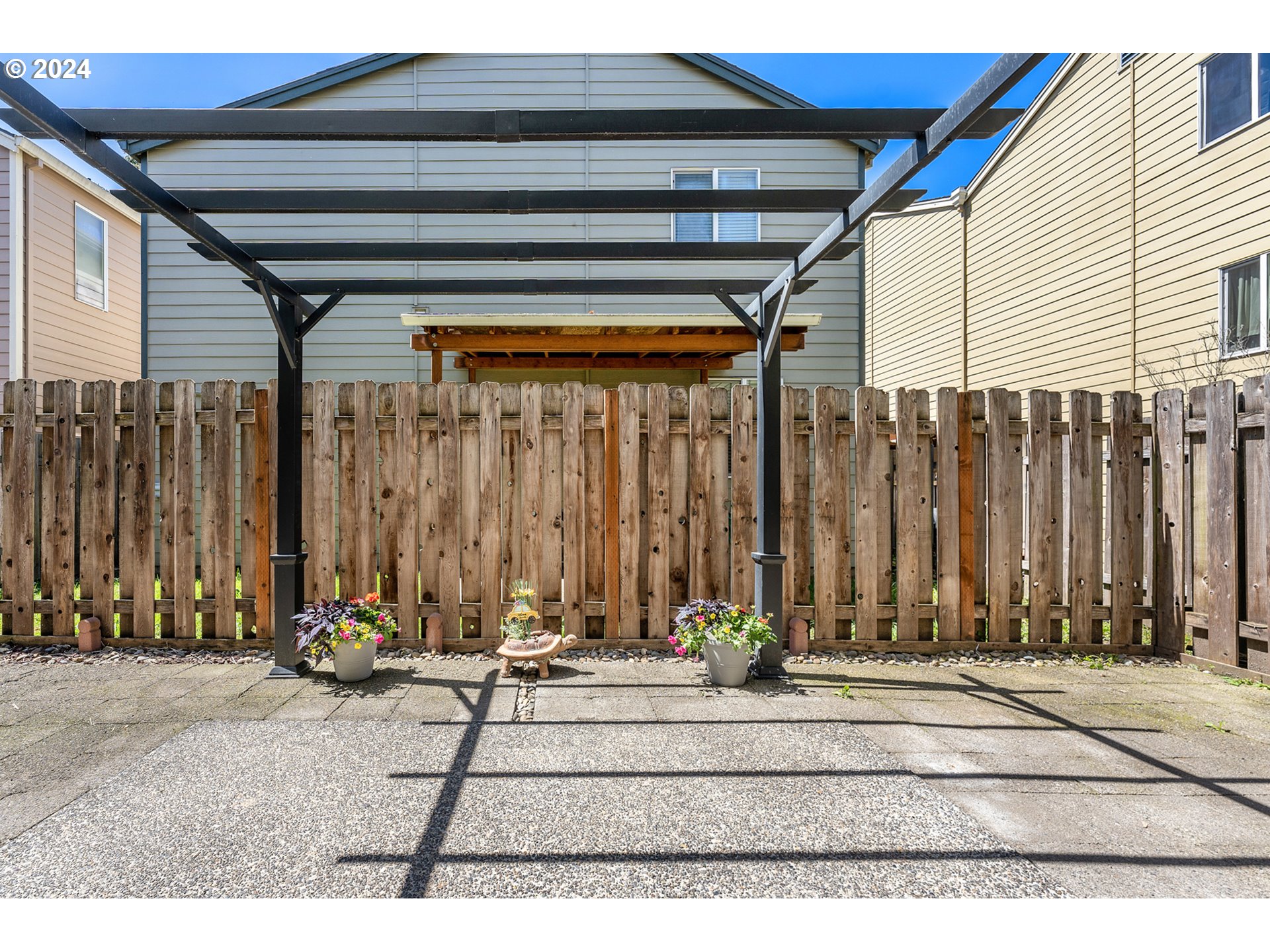 3149 Southwest 173rd Avenue Beaverton, OR 97003 - Photo 9 of 35 a view of swimming pool with yard