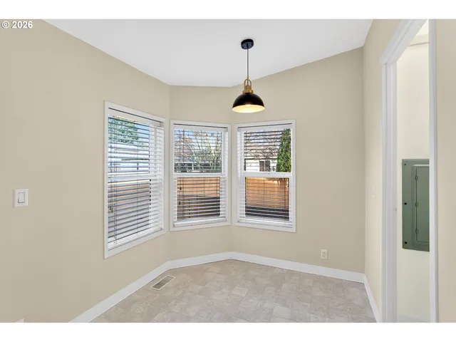 $165,000 | 1949 Southeast Palmquist Road, Unit 7, Gresham, OR 97080