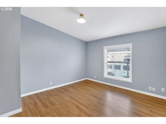 $165,000 | 1949 Southeast Palmquist Road, Unit 7, Gresham, OR 97080