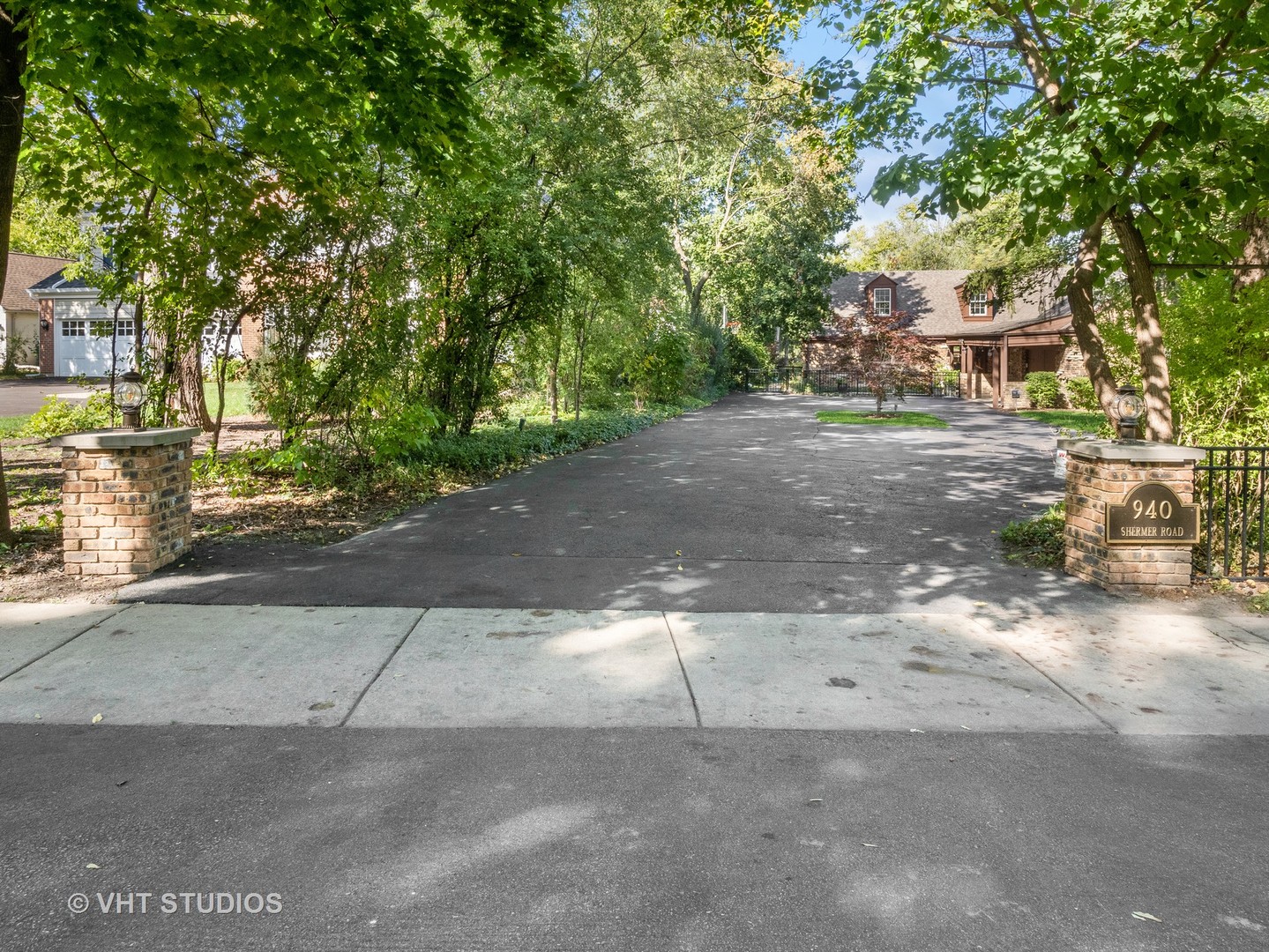 940 Shermer Road Northbrook, IL 60062 - Photo 33 of 41 a view of a street with a trees