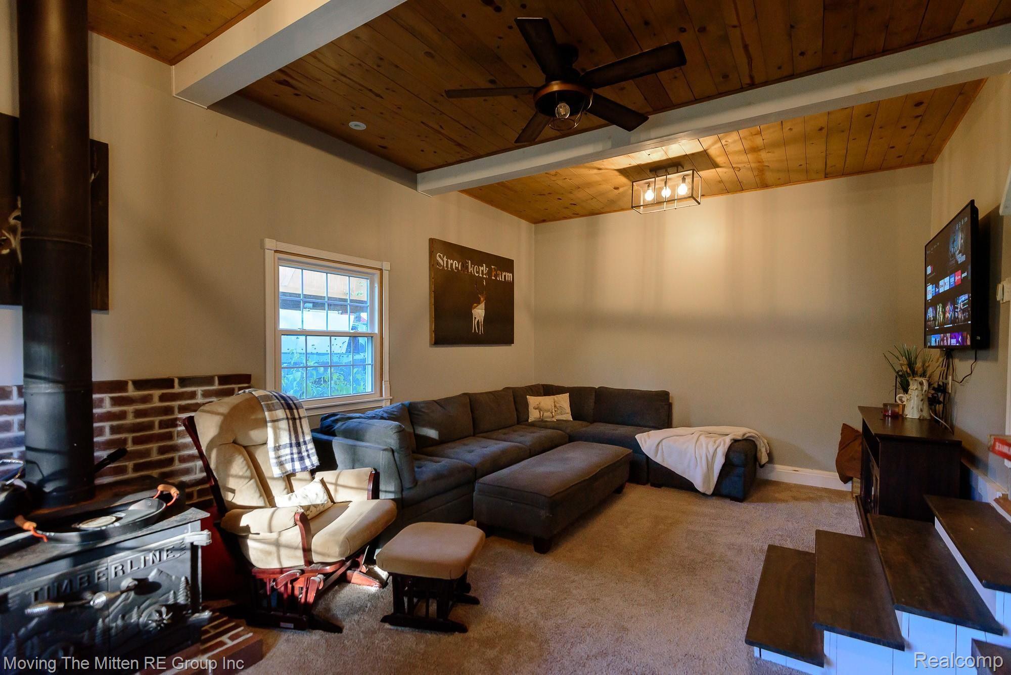 23741 Karr Road Belleville, MI 48111 - Photo 12 of 74 12.jpg