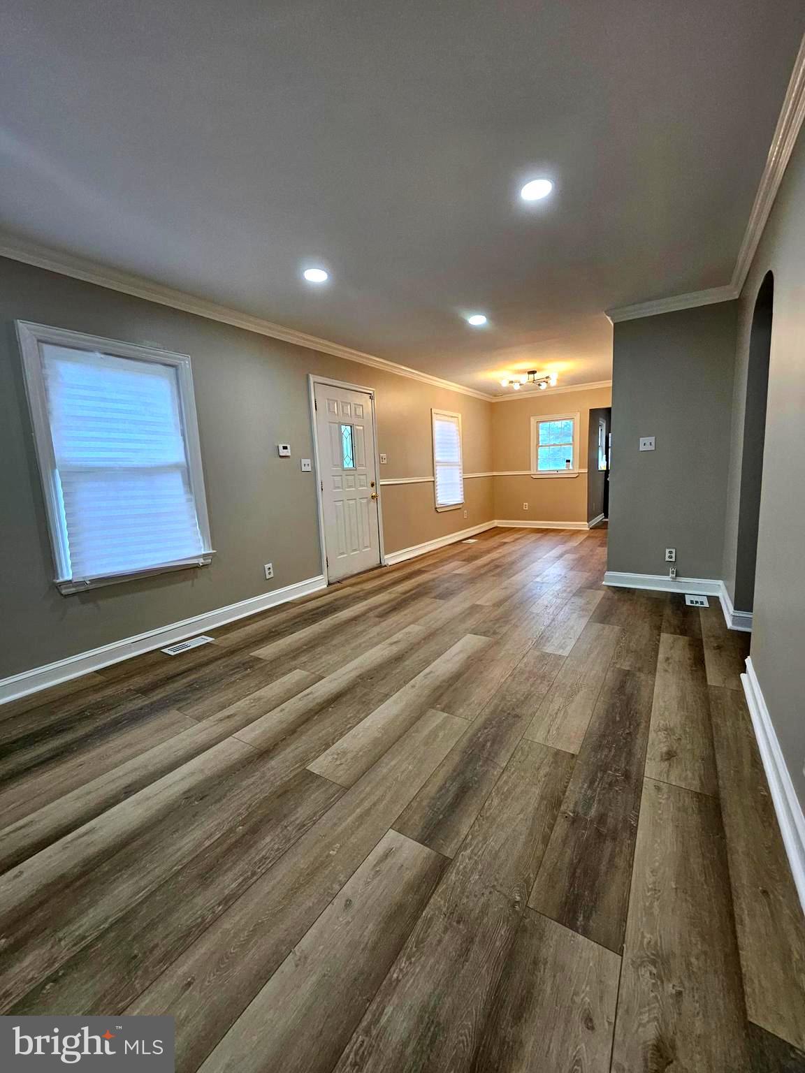 6010 Reed Street Landover, MD 20785 - Photo 2 of 9 Living Room / Dinning Room