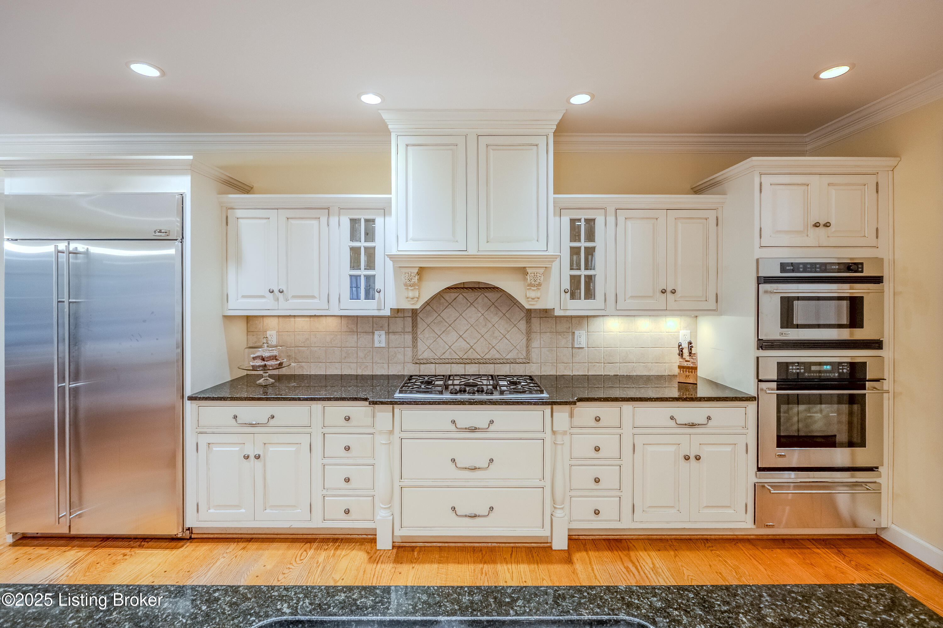 320 Mockingbird Hill Road Louisville, KY 40207 - Photo 20 of 68 A7405159-HDR