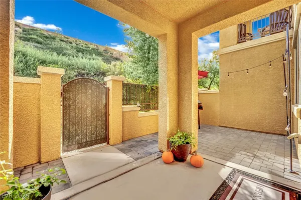 $369,500 | 1525 Spiced Wine Avenue, Unit 12103, Henderson, NV 89074