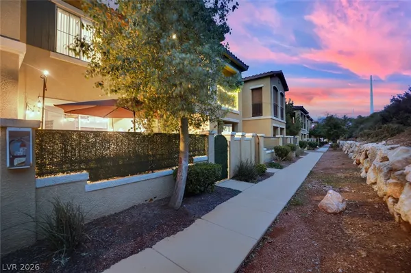 $369,500 | 1525 Spiced Wine Avenue, Unit 12103, Henderson, NV 89074