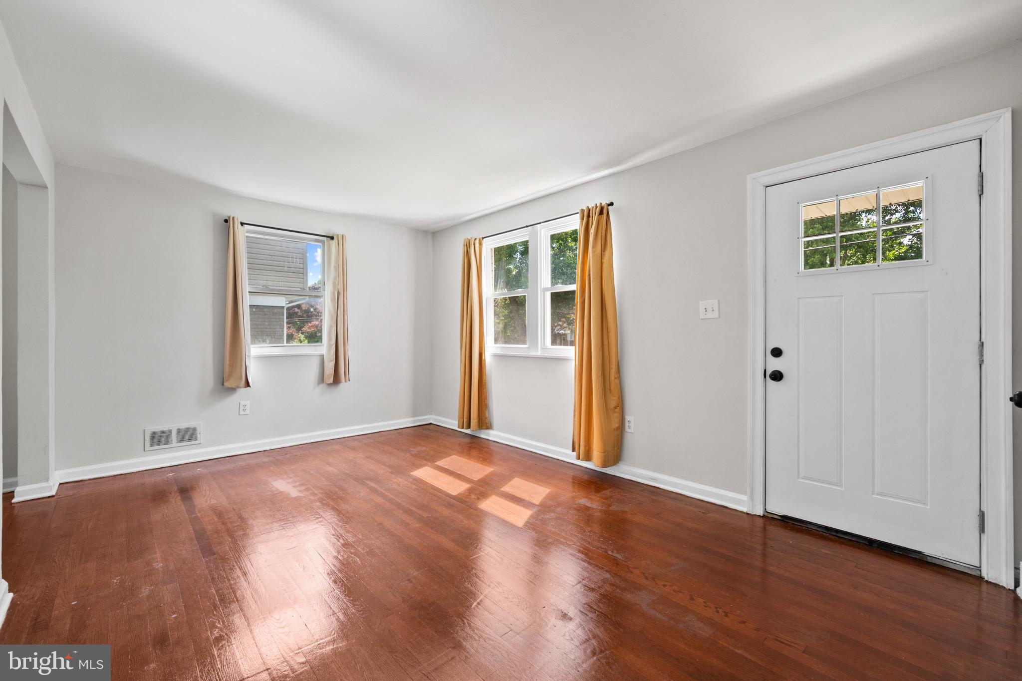 12405 Bushey Drive Silver Spring, MD 20906 - Photo 3 of 21