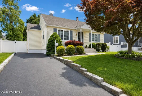 $499,900 | 50 Collins Avenue, Middletown, NJ 07758