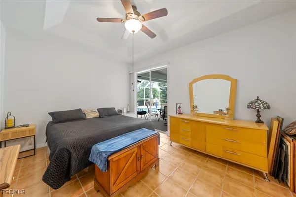 $287,500 | 620 Mirror Lakes Falls Lane, Lehigh Acres, FL 33974