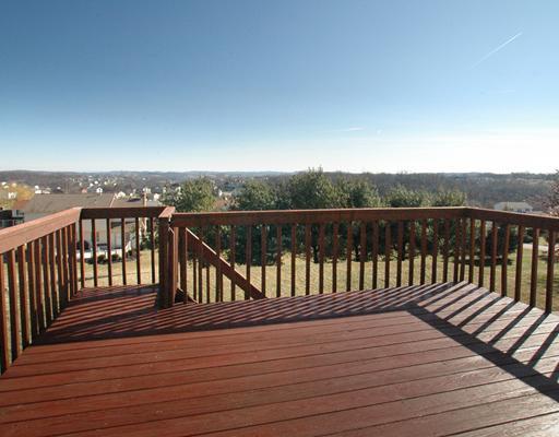 233 Rizzi Drive Irwin, PA 15642 - Photo 17 of 18 View.