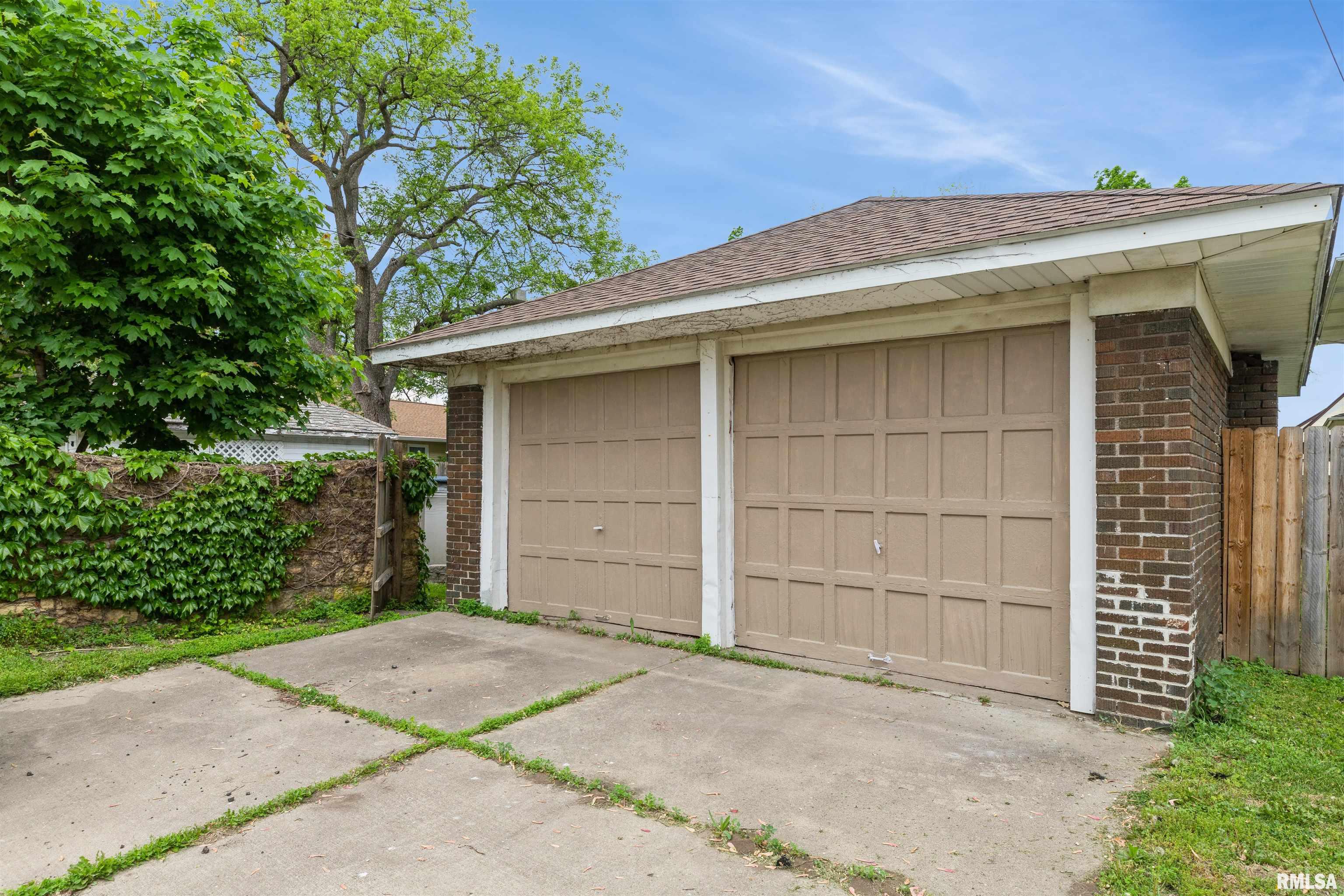 1022 Pershing Boulevard Clinton, IA 52732 - Photo 18 of 18 Gallery Image 18