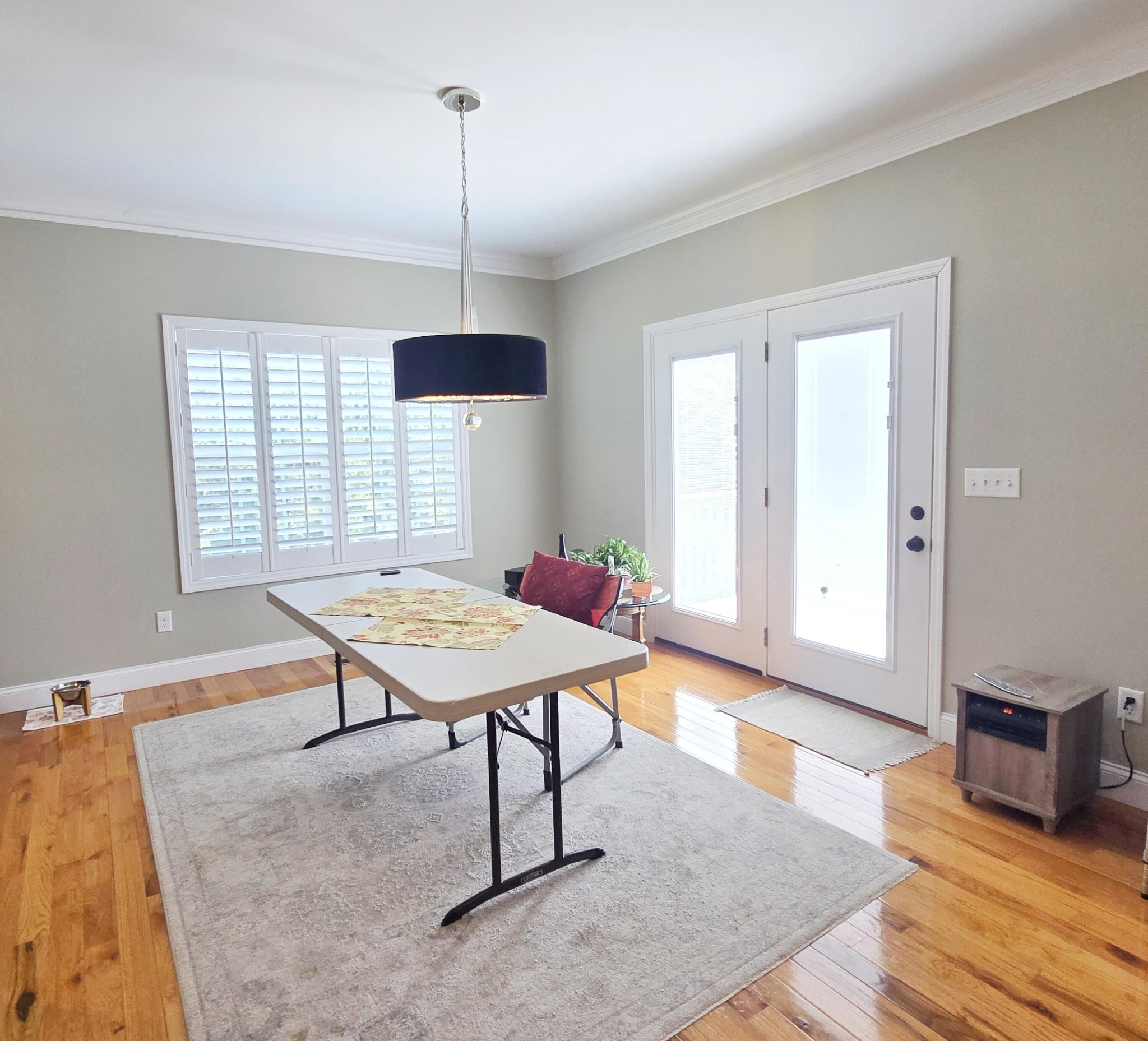 231 Clara Lane Dayton, TN 37321 - Photo 8 of 17 a living room with furniture and a table