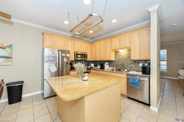 $185,000 | 4000 Lake Beau Pre Boulevard, Unit 17, Baton Rouge, LA 70820