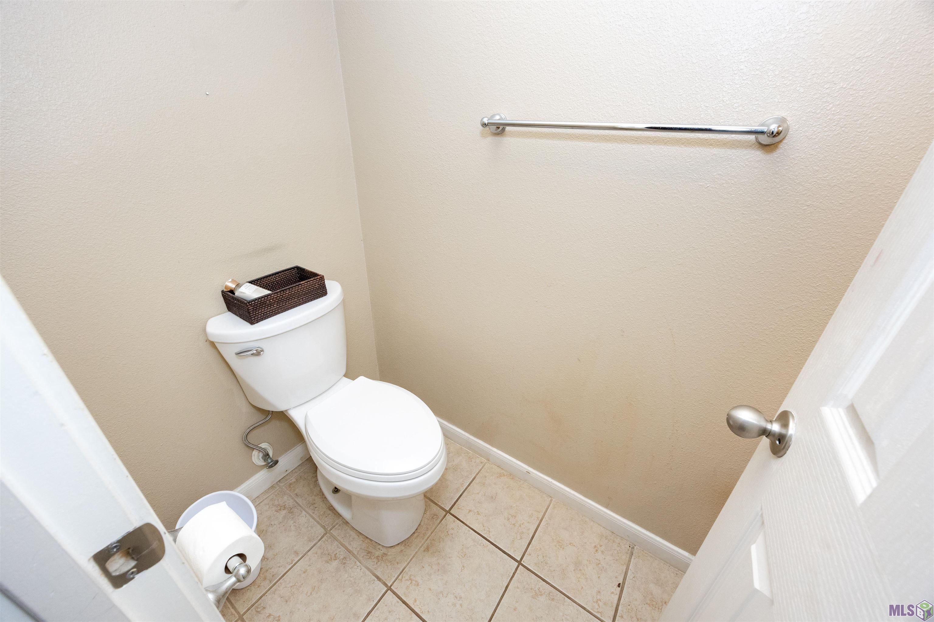 4000 Lake Beau Pre Boulevard, Unit 17 Baton Rouge, LA 70820 - Photo 8 of 15