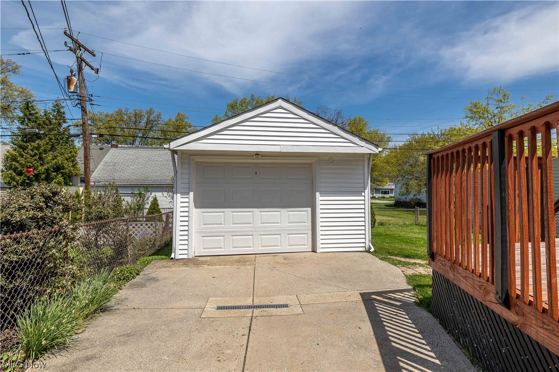 29217 Barjode Road Willowick, OH 44095 - Photo 3 of 22 Gallery Image 3