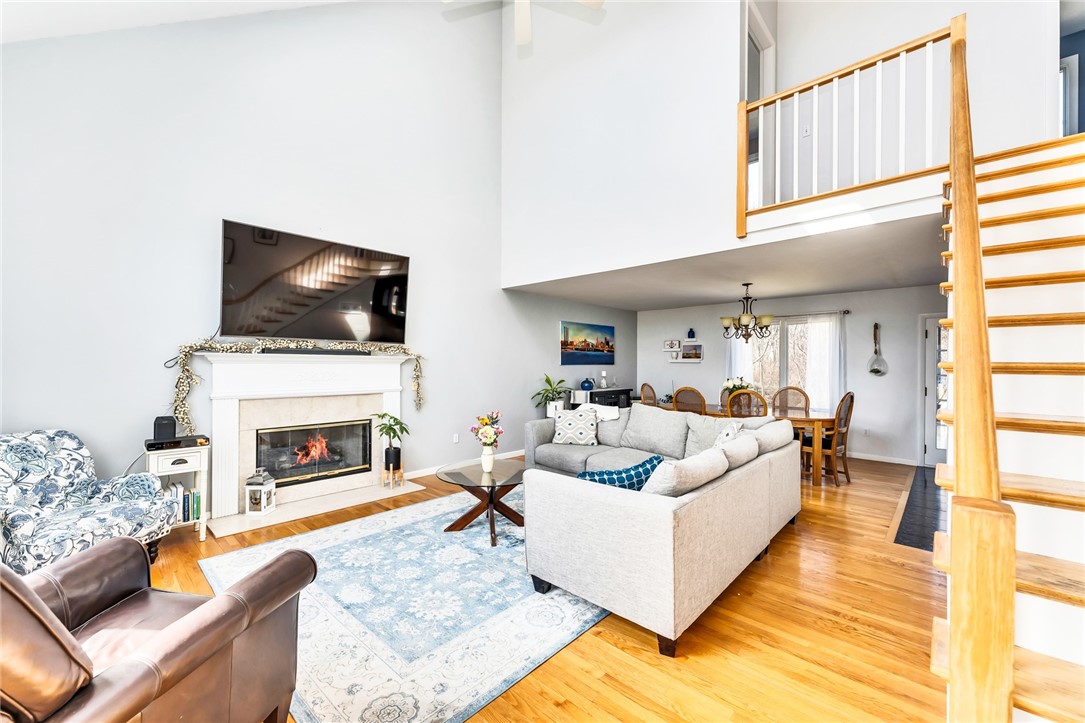 65 Narrows Road Bristol, RI 02809 - Photo 4 of 38