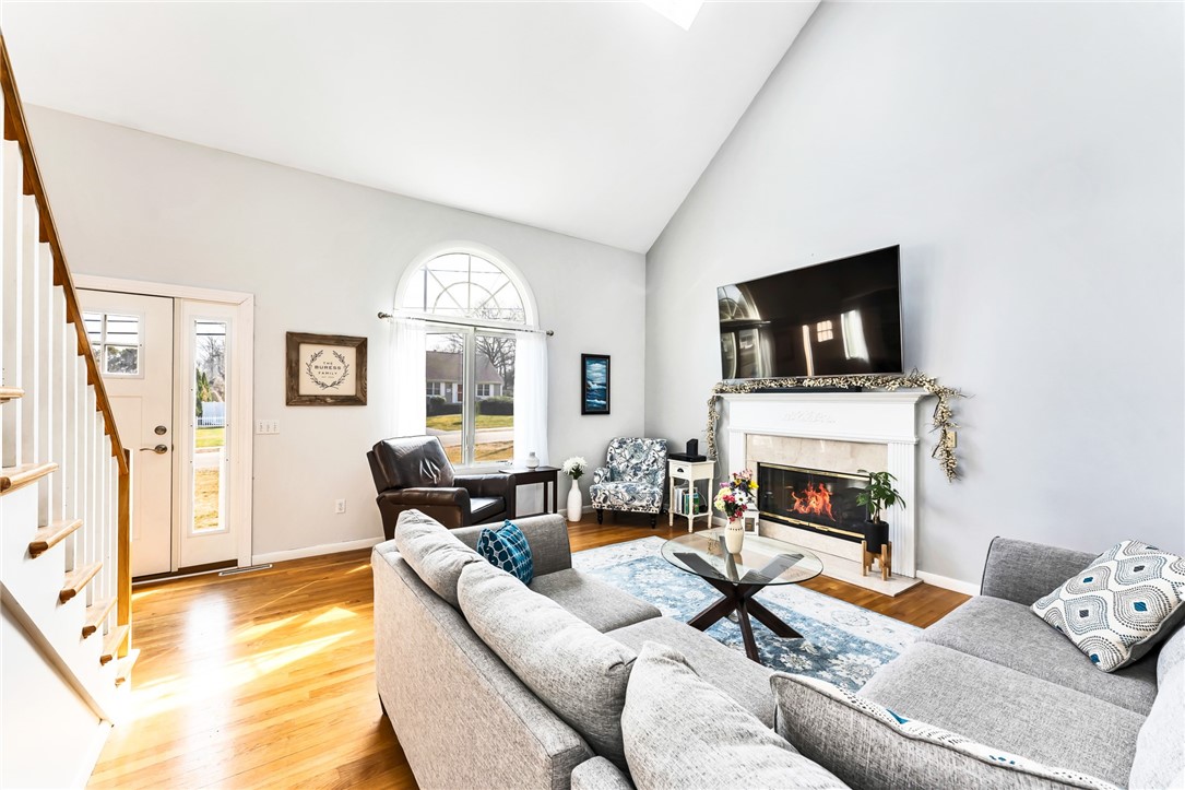 65 Narrows Road Bristol, RI 02809 - Photo 7 of 38