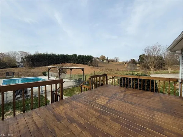 $2,300 | 1351 McKinney Road, Mount Airy, NC 27030