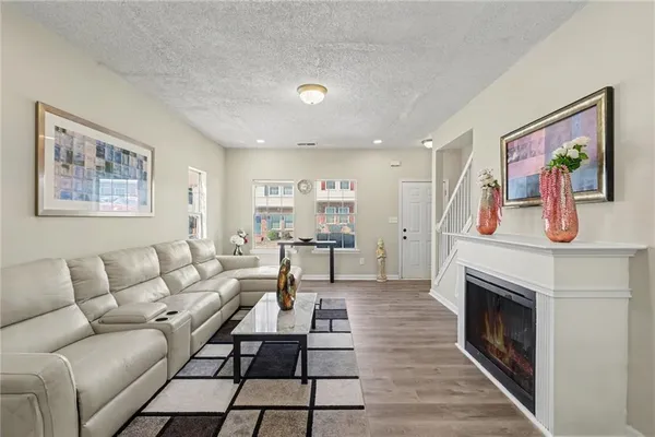 $179,900 | 3604 Ginnis Road, Unit 6, Atlanta, GA 30331