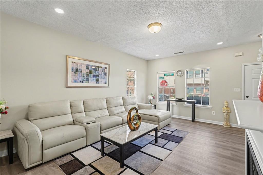 3604 Ginnis Road, Unit 6 Atlanta, GA 30331 - Photo 6 of 27