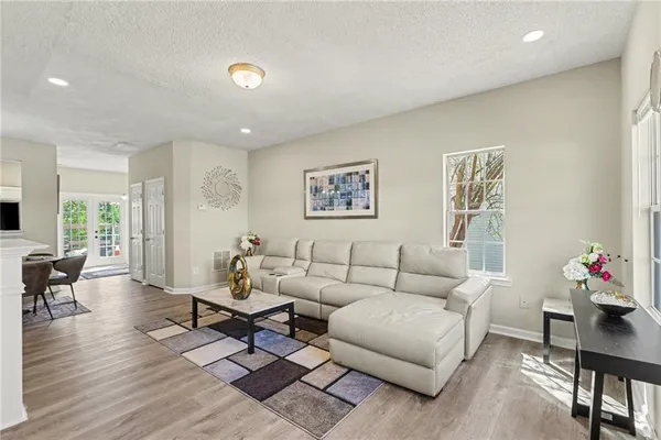 $179,900 | 3604 Ginnis Road, Unit 6, Atlanta, GA 30331