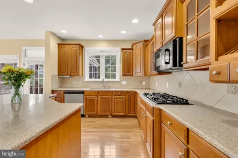 $1,100,000 | 5022 Burnside Farm Place, Haymarket, VA 20169