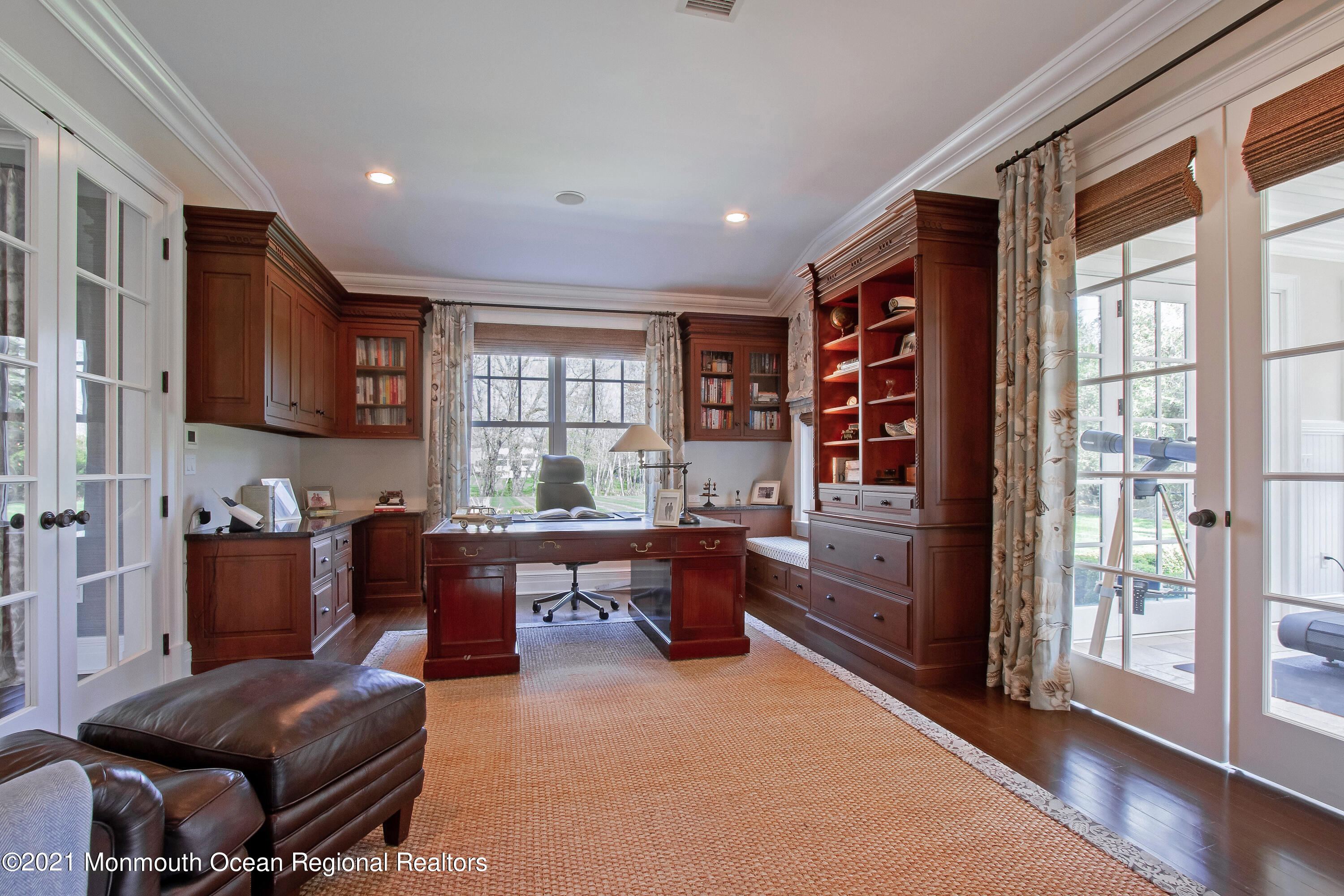 21 Conover Lane Rumson, NJ 07760 - Photo 22 of 40 a room with furniture or window and a wooden floor