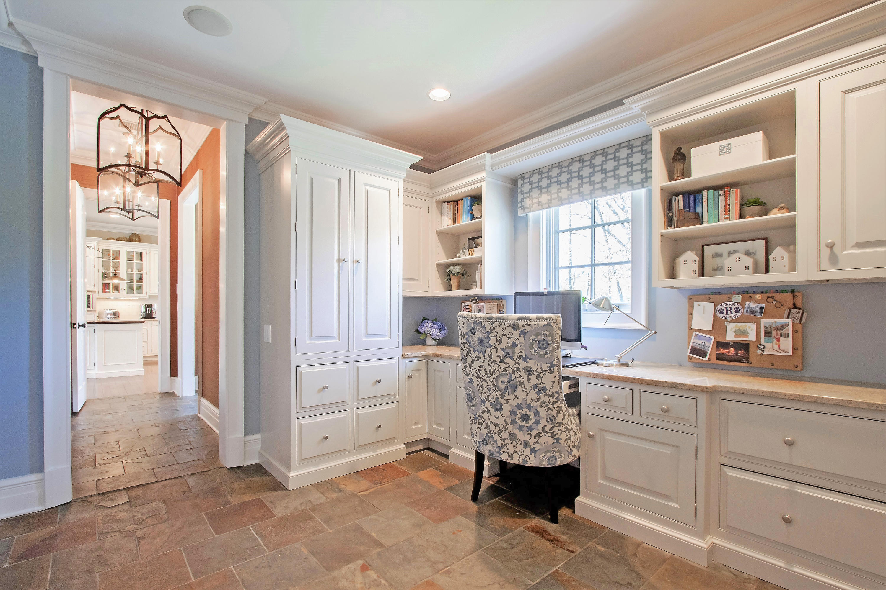 21 Conover Lane Rumson, NJ 07760 - Photo 24 of 40 a room with furniture and a window