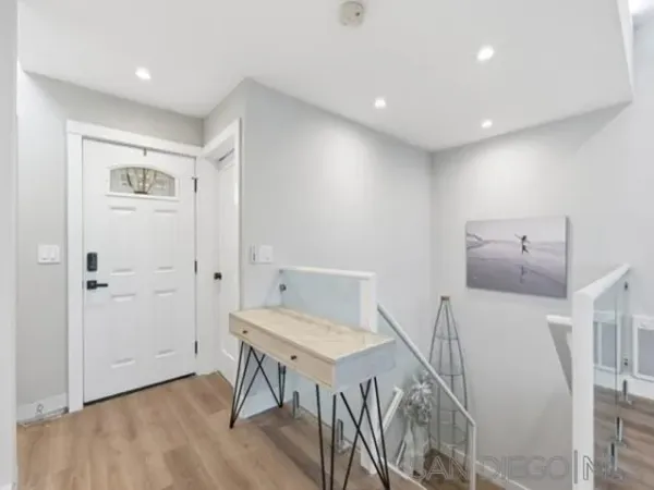 a view of a livingroom with furniture