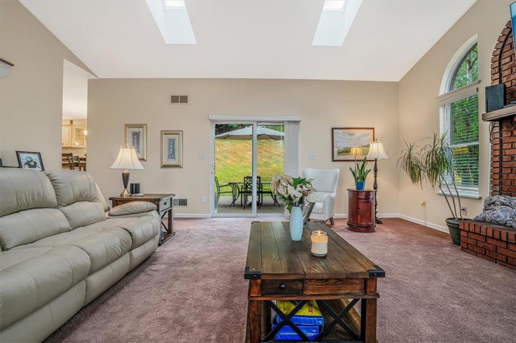 104 Munce Ridge Road Washington, PA 15301 - Photo 3 of 39 Gallery Image 3