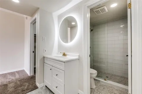 $399,000 | 3208 Cole Avenue, Unit 2202, Dallas, TX 75204