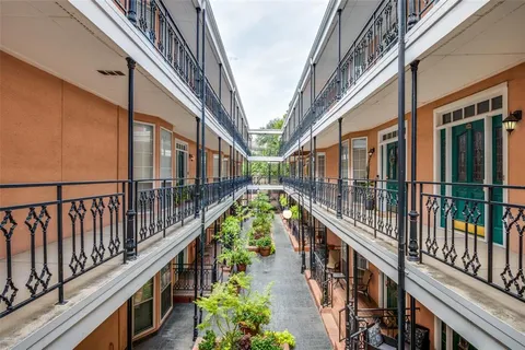 $399,000 | 3208 Cole Avenue, Unit 2202, Dallas, TX 75204