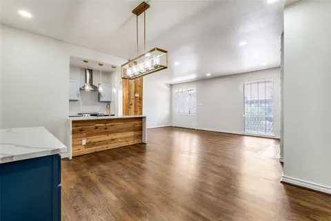 $399,000 | 3208 Cole Avenue, Unit 2202, Dallas, TX 75204