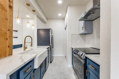 $399,000 | 3208 Cole Avenue, Unit 2202, Dallas, TX 75204