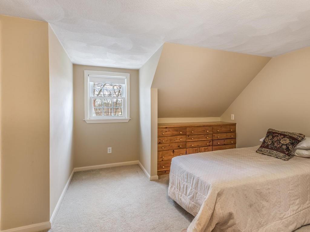 90 John Carver Road Reading, MA 01867 - Photo 21 of 28 Gallery Image 21
