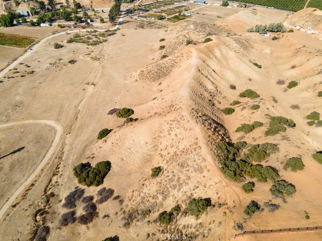 0 San Timoteo Canyon Road Redlands, CA 92373 - Photo 13 of 16 a bathroom with a bathtub