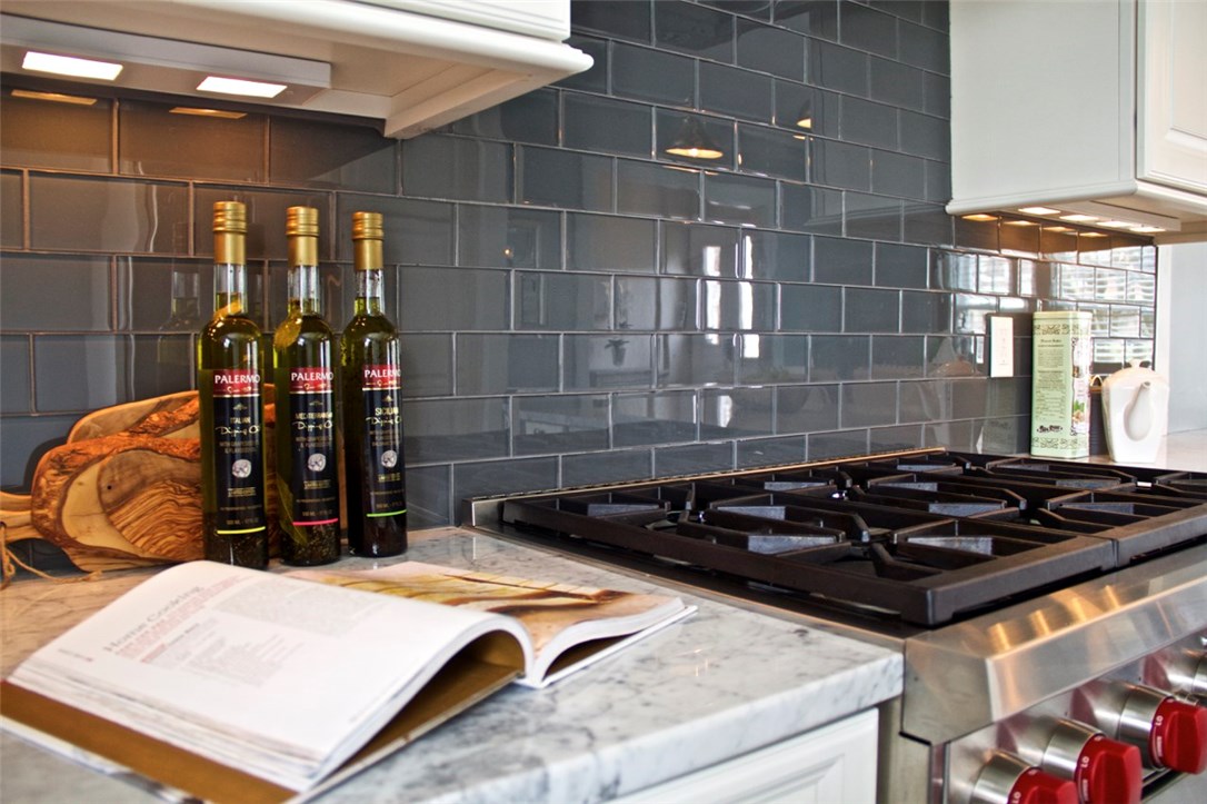 241 Butler Avenue Providence, RI 02906 - Photo 13 of 38