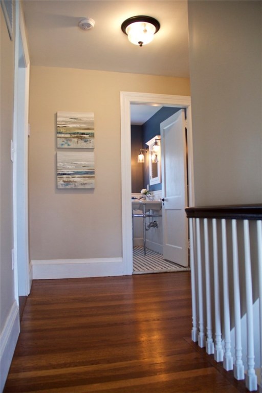 241 Butler Avenue Providence, RI 02906 - Photo 19 of 38