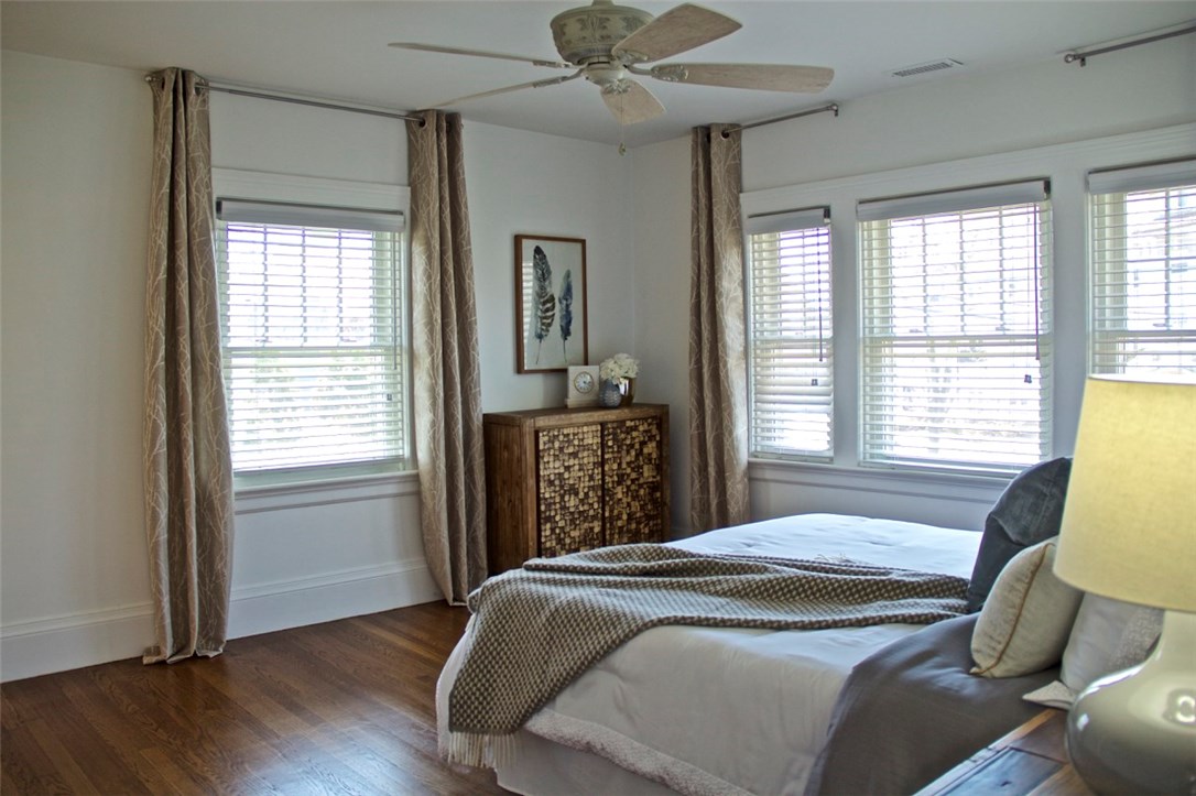 241 Butler Avenue Providence, RI 02906 - Photo 20 of 38