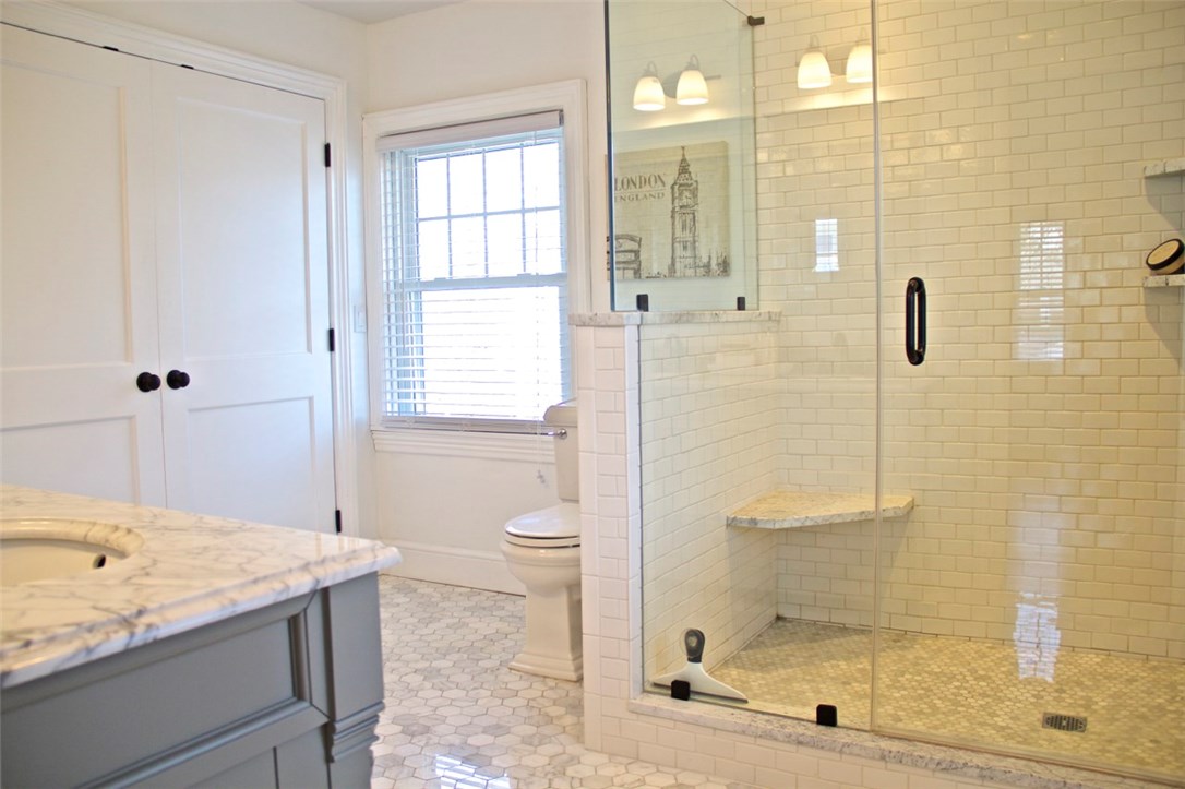 241 Butler Avenue Providence, RI 02906 - Photo 22 of 38