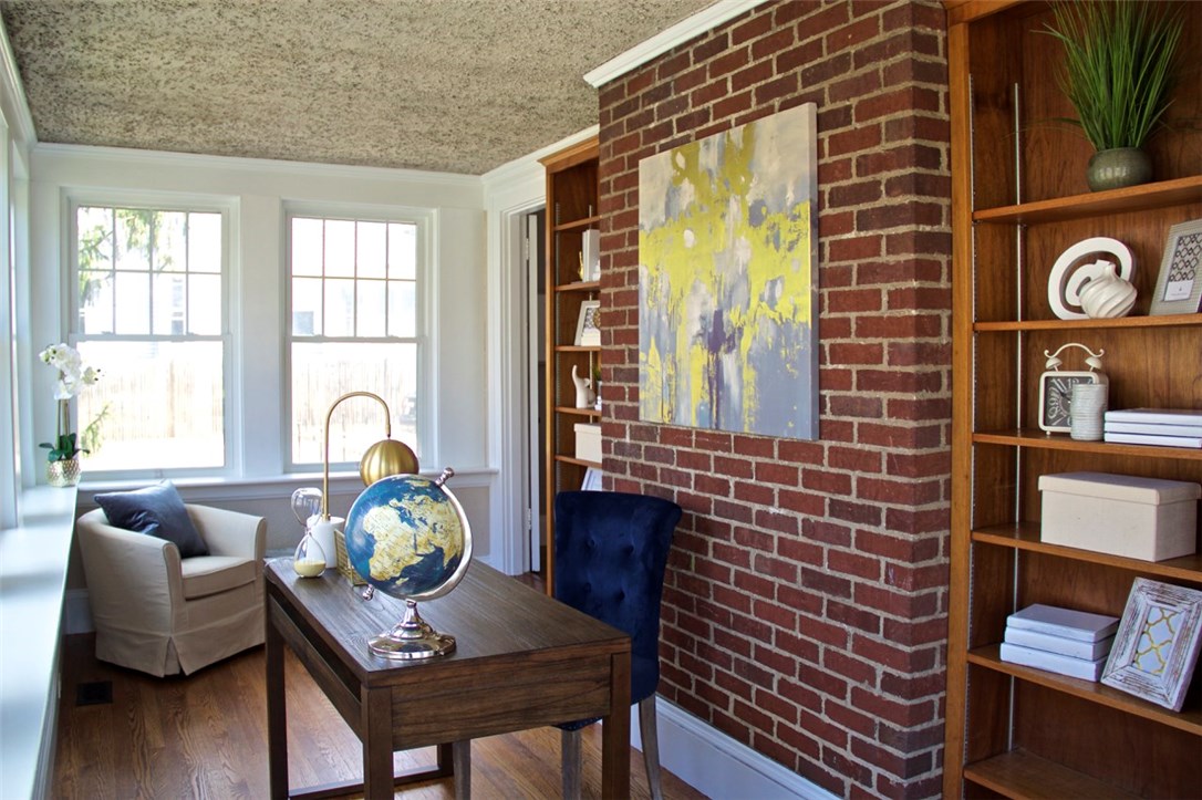 241 Butler Avenue Providence, RI 02906 - Photo 8 of 38