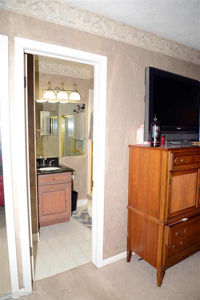 5380 County Line Road New Haven, MI 48048 - Photo 58 of 94 31364666-57.JPG