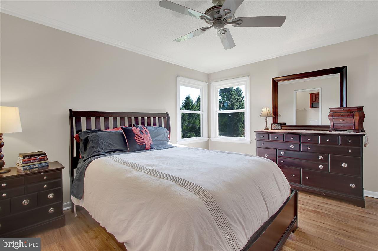 555 Hammond Road York, PA 17406 - Photo 12 of 25 Gallery Image 12